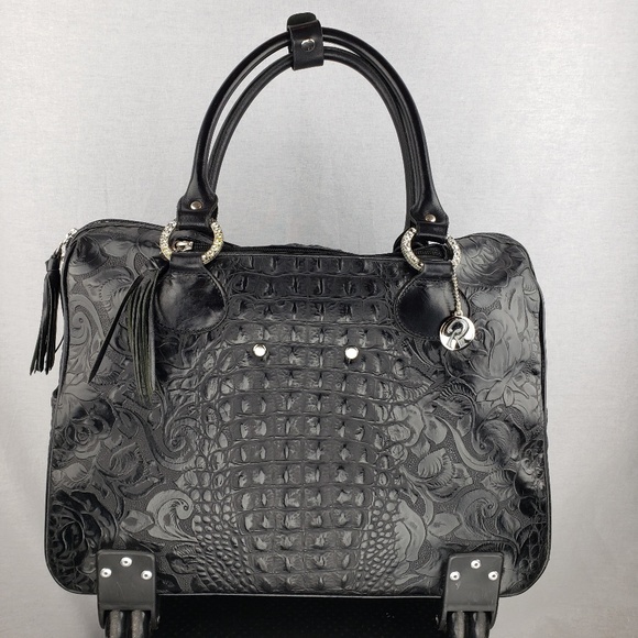 Raviani Swarovski Cross Rolling Bag Blk - Picture 4 of 7